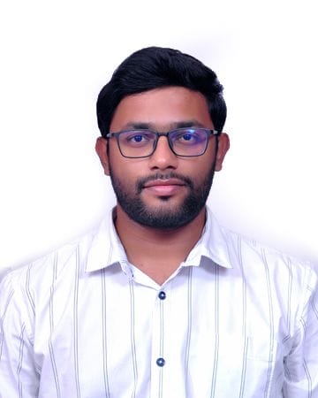 Dr Darhsna H (SR)
